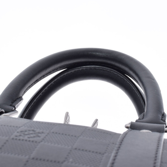 LOUIS VUITTON Infini Keepall Bandouliere Black Leather Bag - Picture 4 of 9